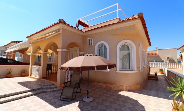 Herverkoop - Detached Villa -
Algorfa - Lo Crispin