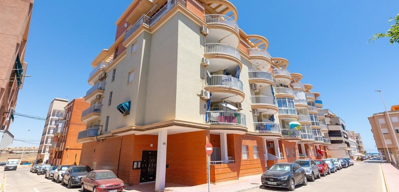 Herverkoop - Appartement / flat -
Torrevieja - La Mata pueblo