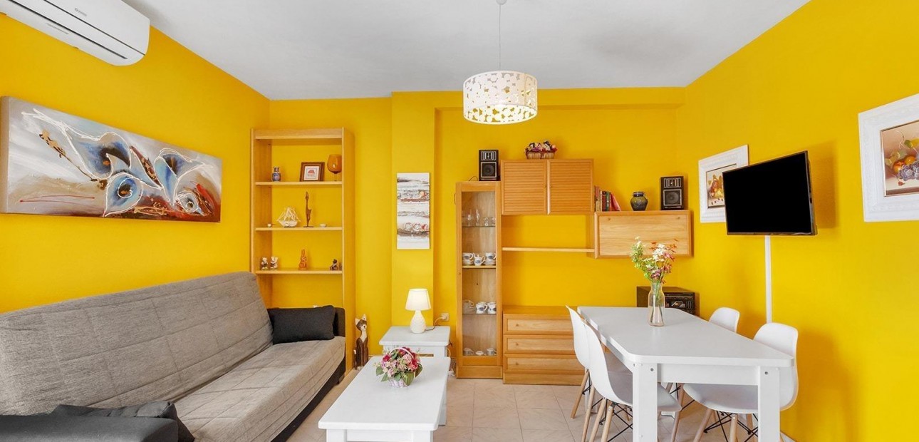 Herverkoop - Appartement / flat -
Torrevieja - La Mata pueblo