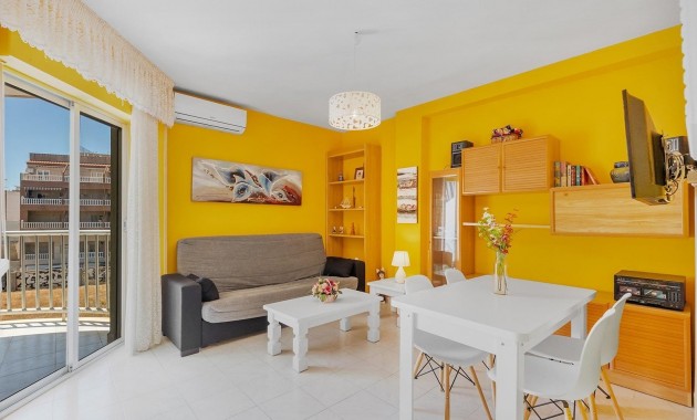 Herverkoop - Appartement / flat -
Torrevieja - La Mata pueblo