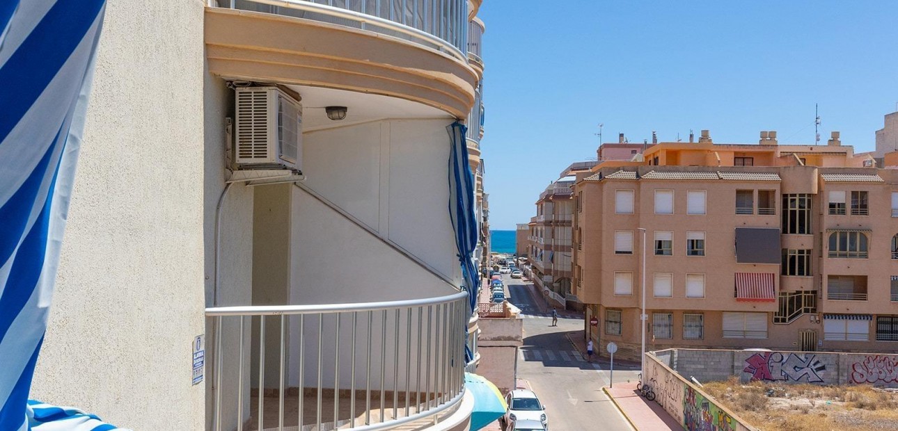 Herverkoop - Appartement / flat -
Torrevieja - La Mata pueblo