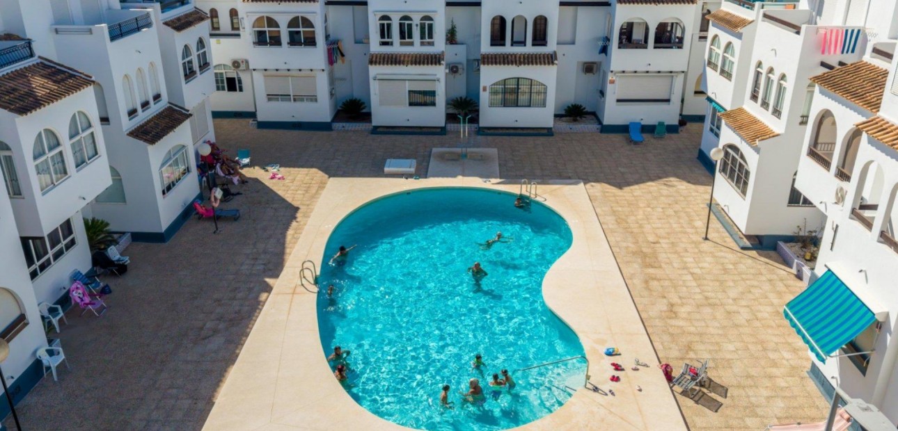 Herverkoop - Appartement / flat -
Torrevieja - Acequion