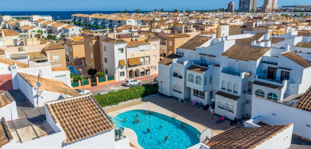 Herverkoop - Appartement / flat -
Torrevieja - Acequion