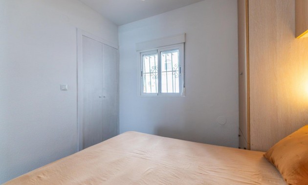 Herverkoop - Appartement / flat -
Torrevieja - Acequion