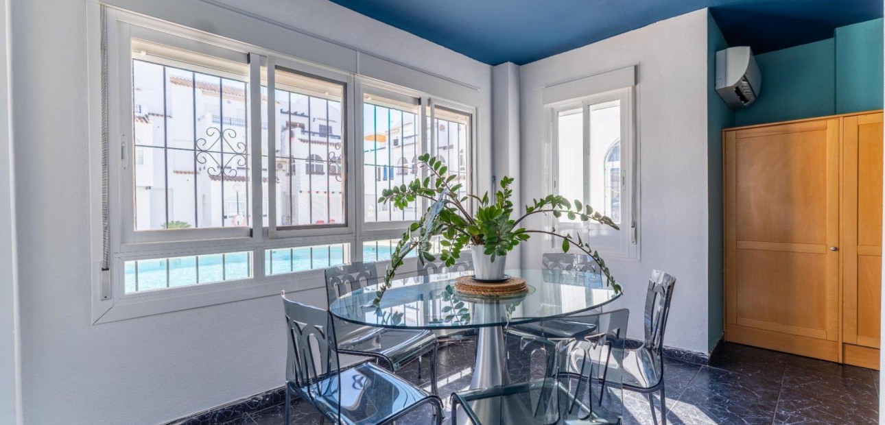 Herverkoop - Appartement / flat -
Torrevieja - Acequion
