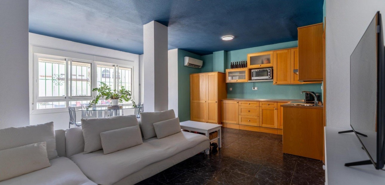 Herverkoop - Appartement / flat -
Torrevieja - Acequion