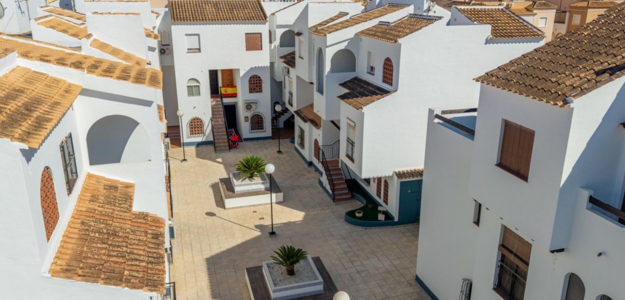 Herverkoop - Appartement / flat -
Torrevieja - Acequion