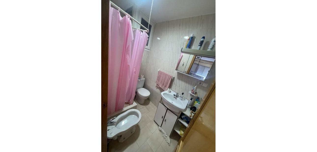 Herverkoop - Appartement / flat -
Torrevieja - Miramar - Torre del Moro