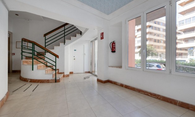 Herverkoop - Appartement / flat -
Torrevieja - Playa del cura