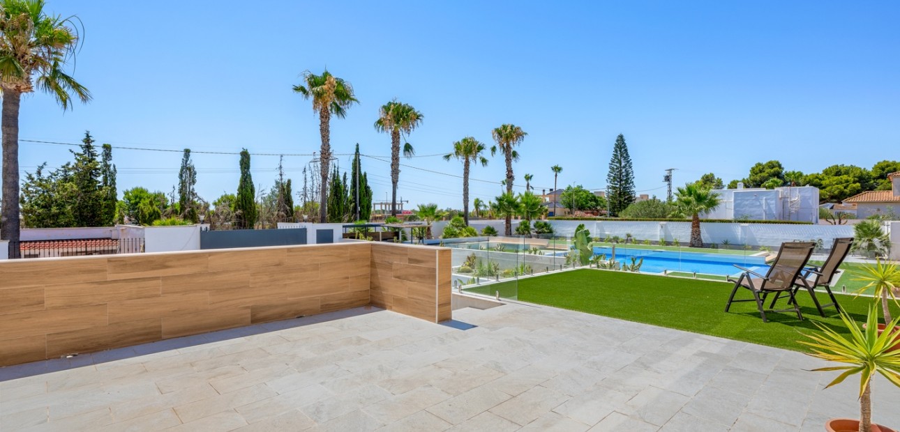 Herverkoop - Country Property -
Los Montesinos - La Herrada