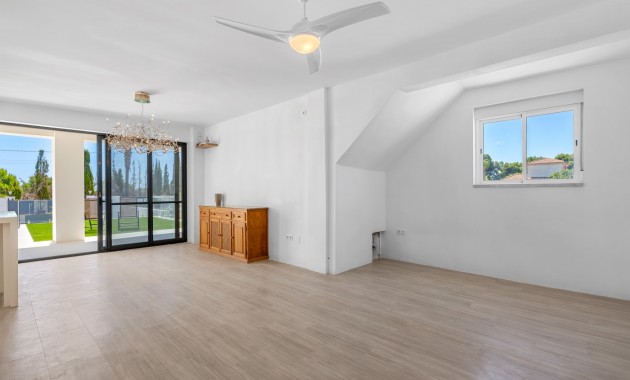 Herverkoop - Country Property -
Los Montesinos - La Herrada