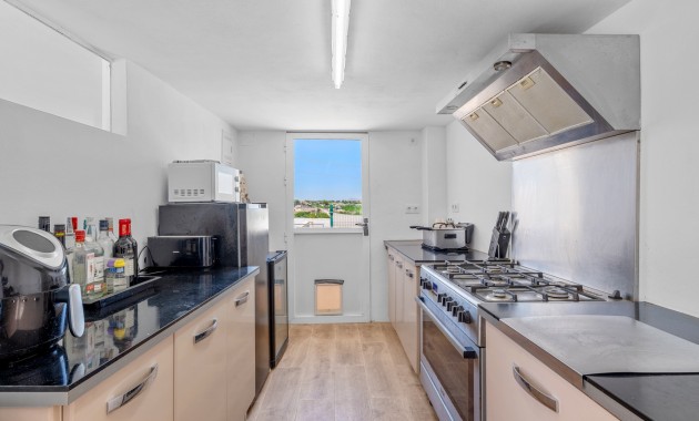 Herverkoop - Country Property -
Los Montesinos - La Herrada
