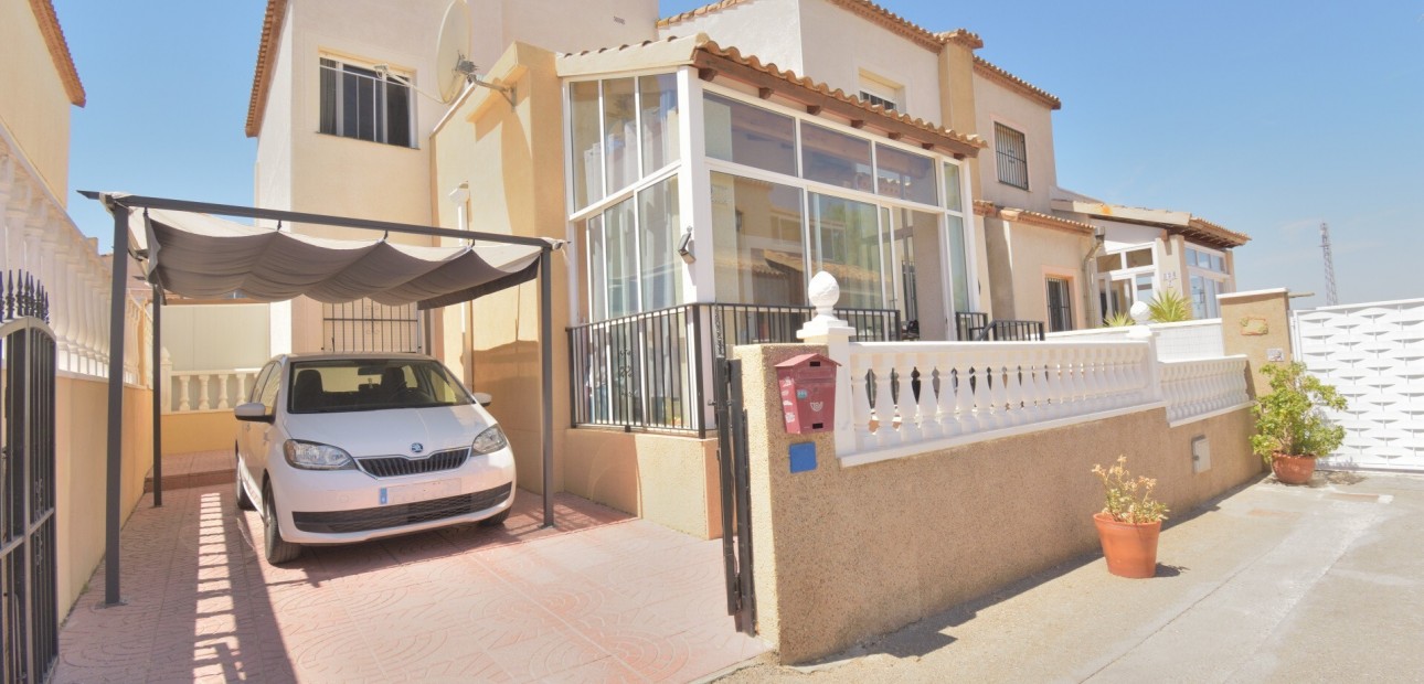 Herverkoop - Quad Villa -
Algorfa - Montebello