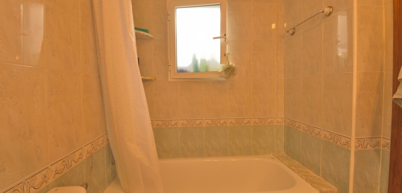 Herverkoop - Quad Villa -
Algorfa - Montebello