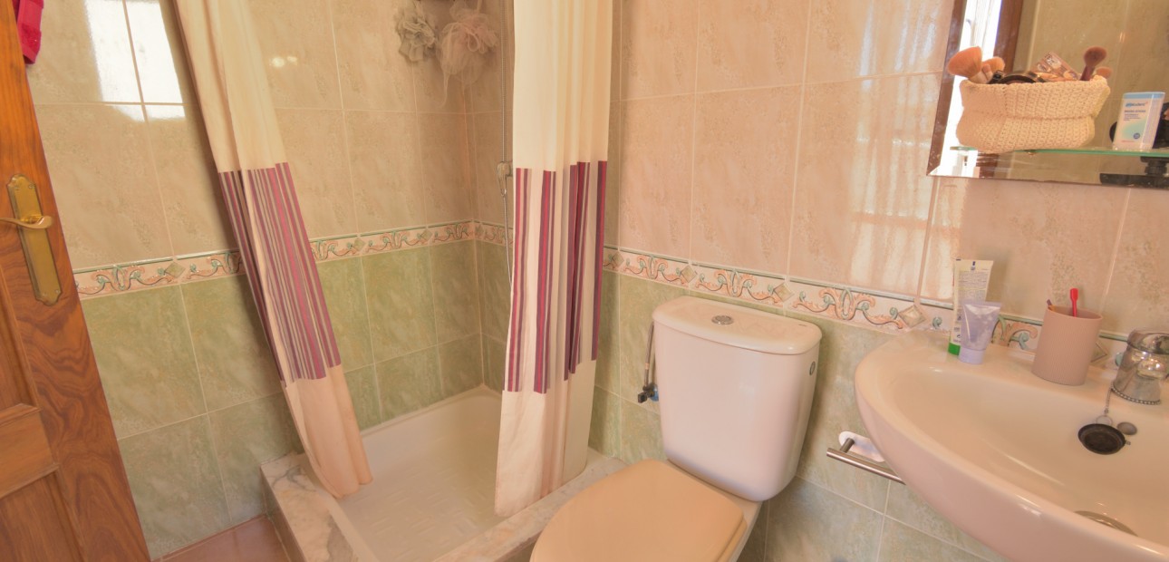 Herverkoop - Quad Villa -
Algorfa - Montebello