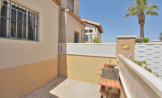 Herverkoop - Quad Villa -
Algorfa - Montebello