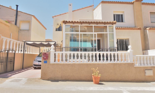 Herverkoop - Quad Villa -
Algorfa - Montebello