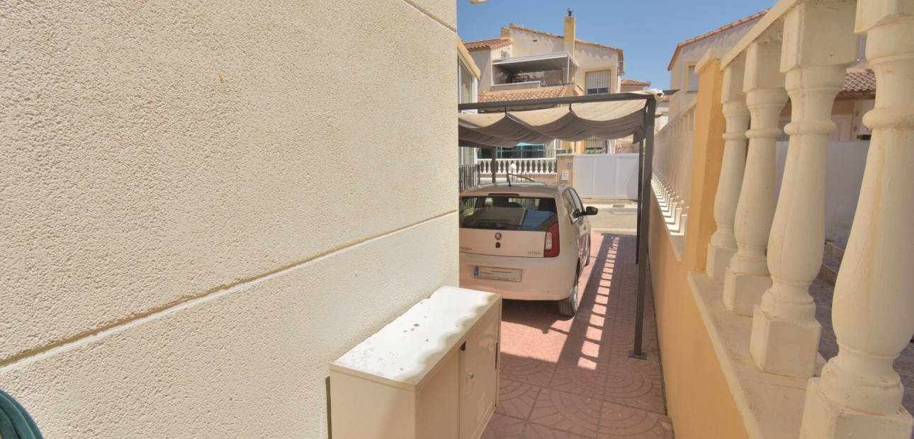 Herverkoop - Quad Villa -
Algorfa - Montebello