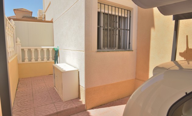 Herverkoop - Quad Villa -
Algorfa - Montebello