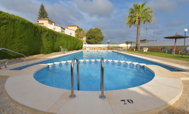 Herverkoop - Quad Villa -
Algorfa - Montebello