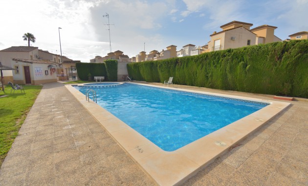 Herverkoop - Quad Villa -
Algorfa - Montebello