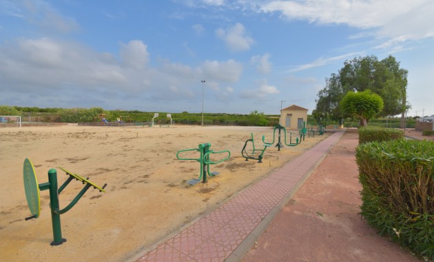 Herverkoop - Quad Villa -
Algorfa - Montebello