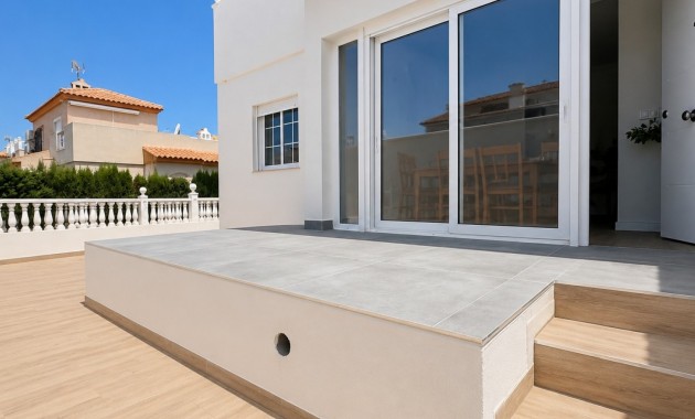 Herverkoop - Herenhuis -
Orihuela Costa - Los Altos