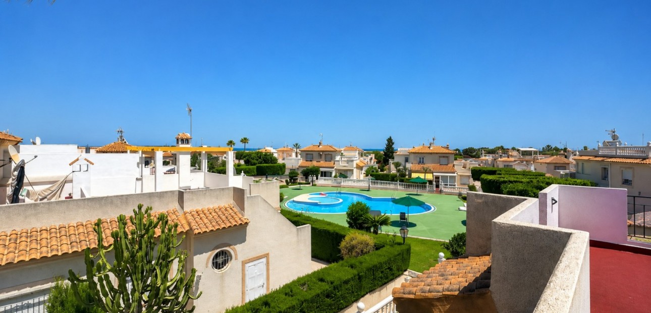 Herverkoop - Herenhuis -
Orihuela Costa - Los Altos