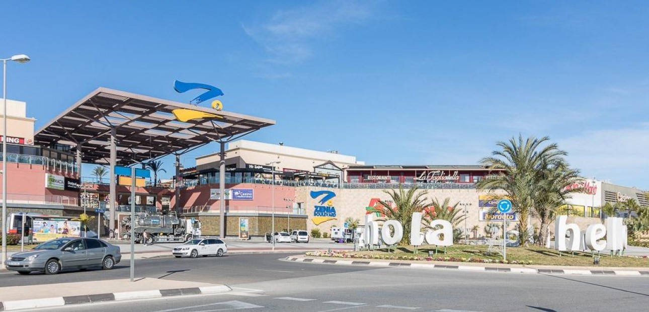 Herverkoop - Semi -
Orihuela Costa - Playa Flamenca