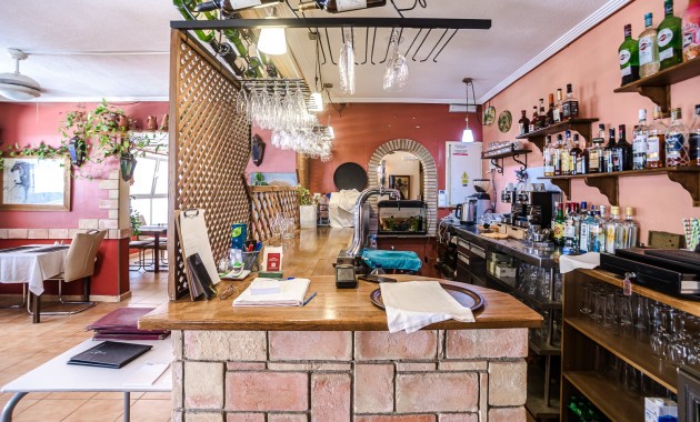 Herverkoop - Commercial property -
Torrevieja - La Veleta