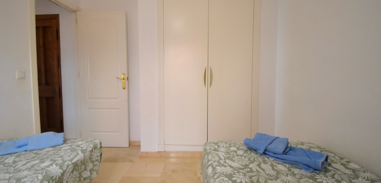 Sale - Apartment / flat -
Orihuela Costa - Playa Flamenca