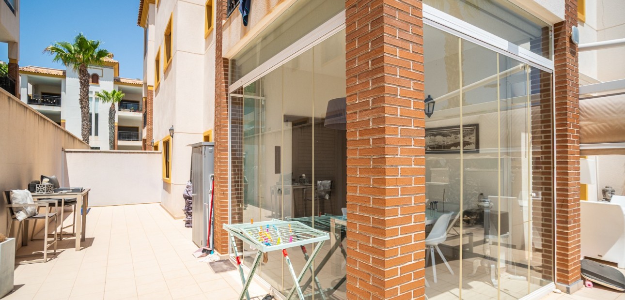 Venta - Apartamento / piso -
Guardamar del Segura