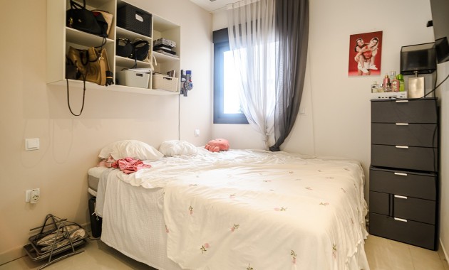 Venta - Apartamento / piso -
Guardamar del Segura
