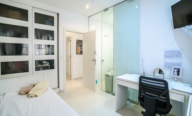 Venta - Apartamento / piso -
Guardamar del Segura