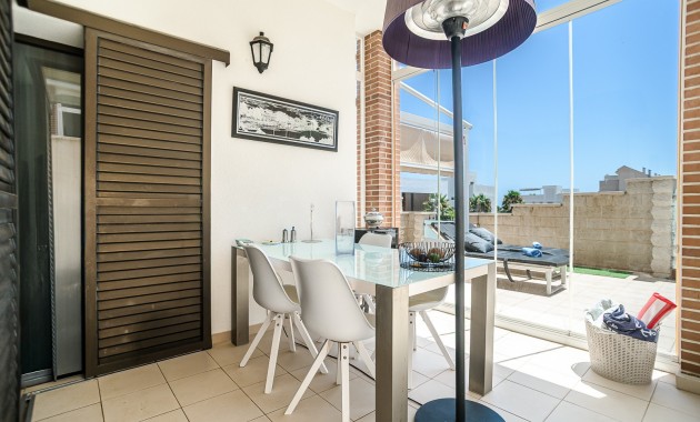 Venta - Apartamento / piso -
Guardamar del Segura