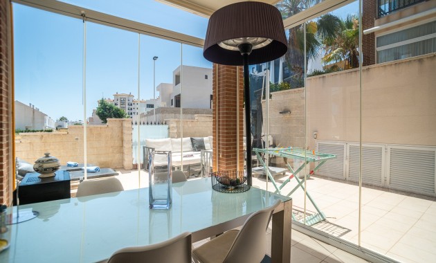 Venta - Apartamento / piso -
Guardamar del Segura