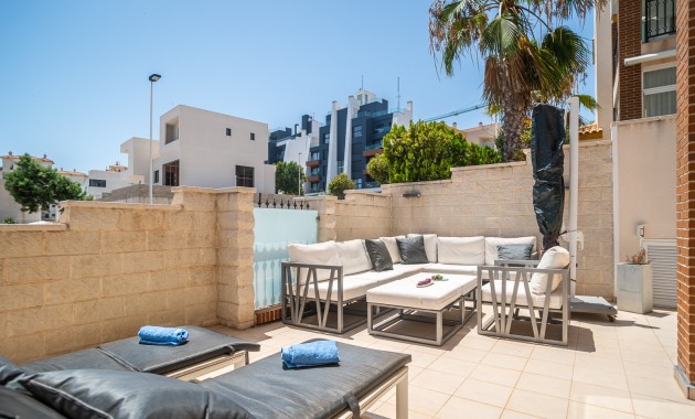 Venta - Apartamento / piso -
Guardamar del Segura