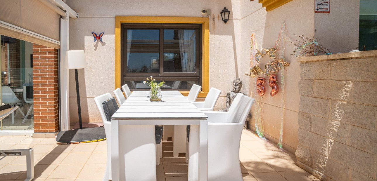 Venta - Apartamento / piso -
Guardamar del Segura
