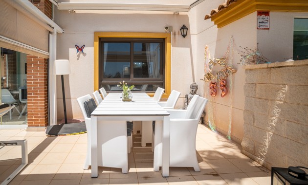 Venta - Apartamento / piso -
Guardamar del Segura