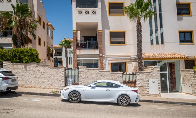 Venta - Apartamento / piso -
Guardamar del Segura