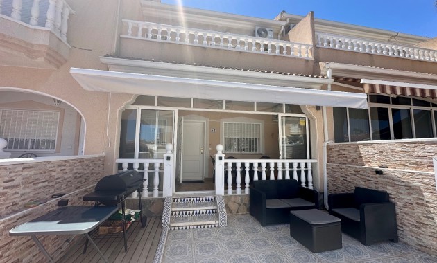 Sale - Town house -
Ciudad Quesada - Doña Pepa