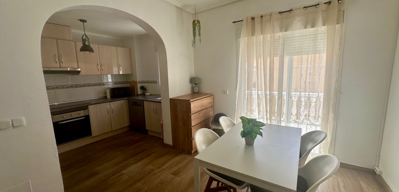 Sale - Town house -
Ciudad Quesada - Doña Pepa