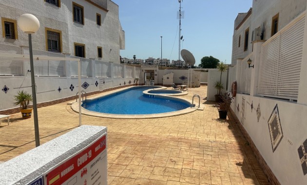 Sale - Apartment / flat -
Orihuela - Entre Naranjos Vistabella