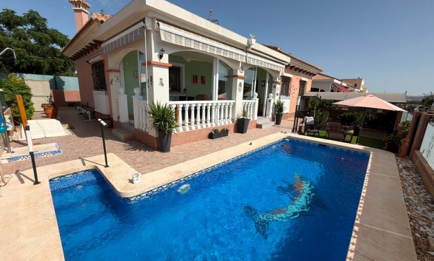 Sale - Detached Villa -
Los Montesinos - La herrada