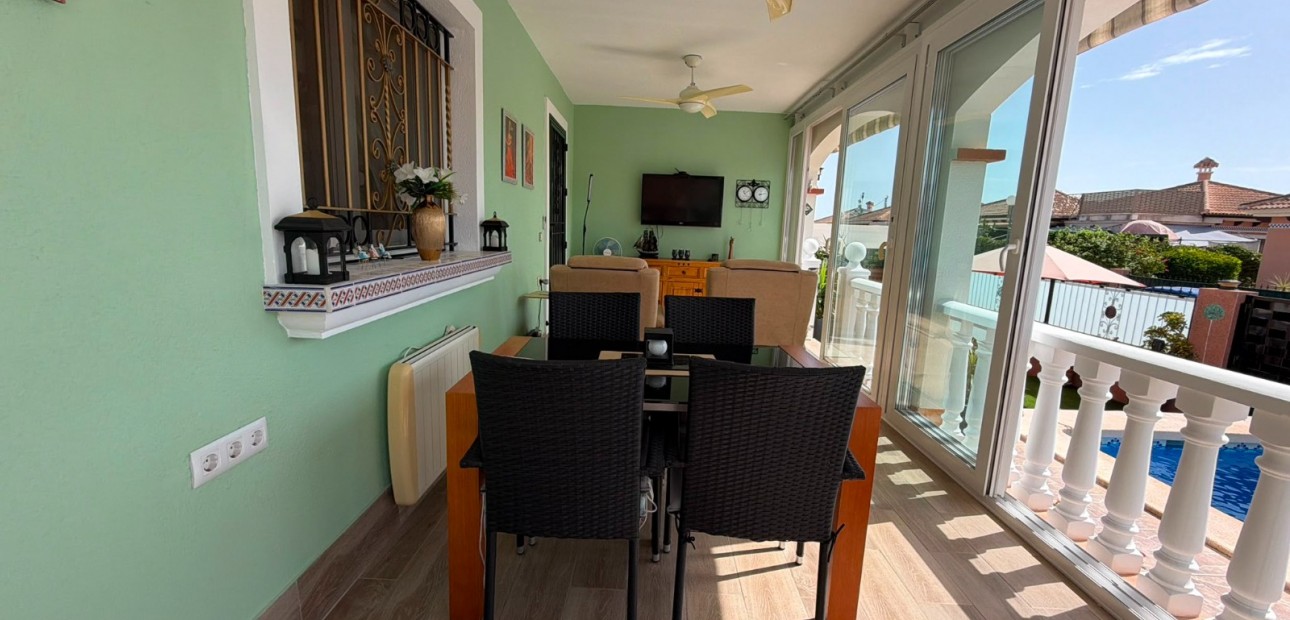 Sale - Detached Villa -
Los Montesinos - La herrada