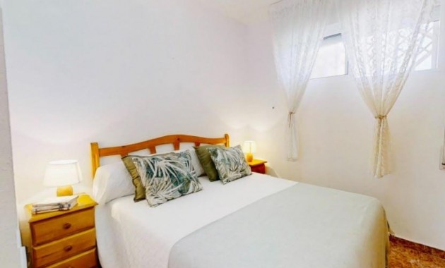 Sale - Apartment / flat -
Torrevieja - Habaneras