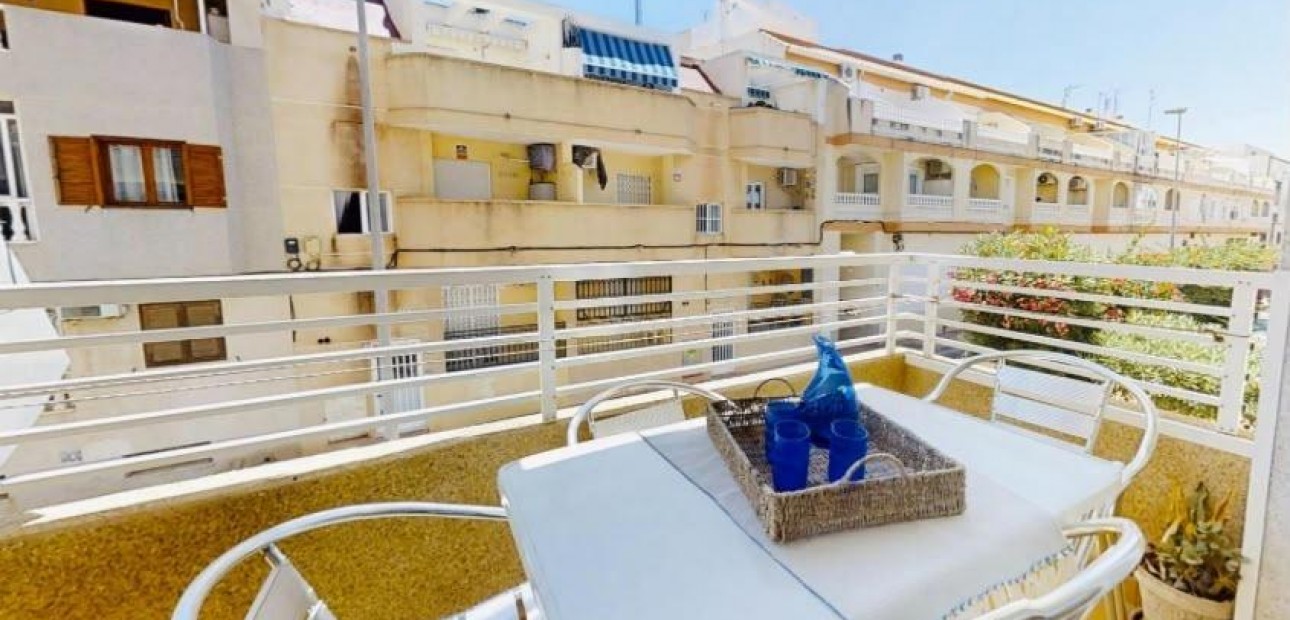 Sale - Apartment / flat -
Torrevieja - Habaneras