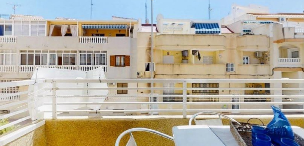 Sale - Apartment / flat -
Torrevieja - Habaneras