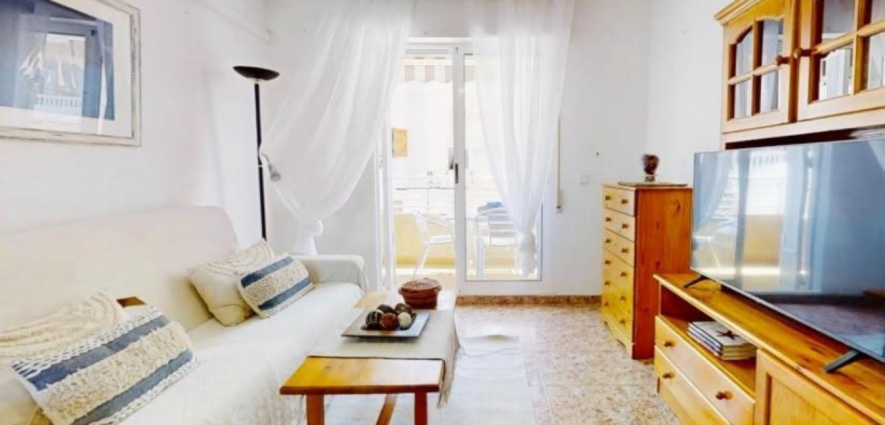 Sale - Apartment / flat -
Torrevieja - Habaneras