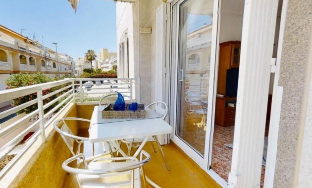 Sale - Apartment / flat -
Torrevieja - Habaneras
